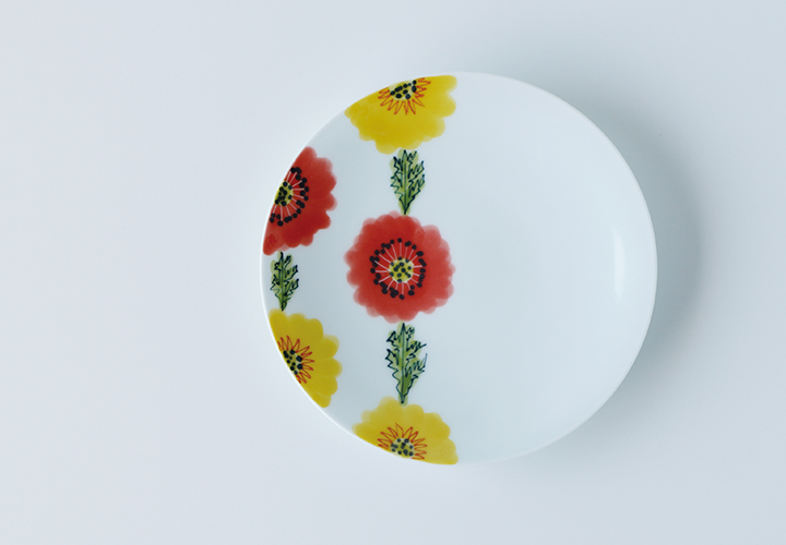 波佐見焼　陶房青　AO SHOP　吉村陶苑　プレゼント マティーニ　丸皿　4寸皿　ケーキ皿　取皿