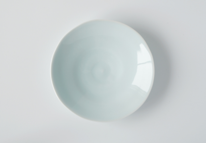 青白磁波文菓子皿(五枚組) 未使用 新品同様 波佐見焼 陶房青 窯元 白い丸皿、白亜5寸皿【陶房青 AO SHOP】