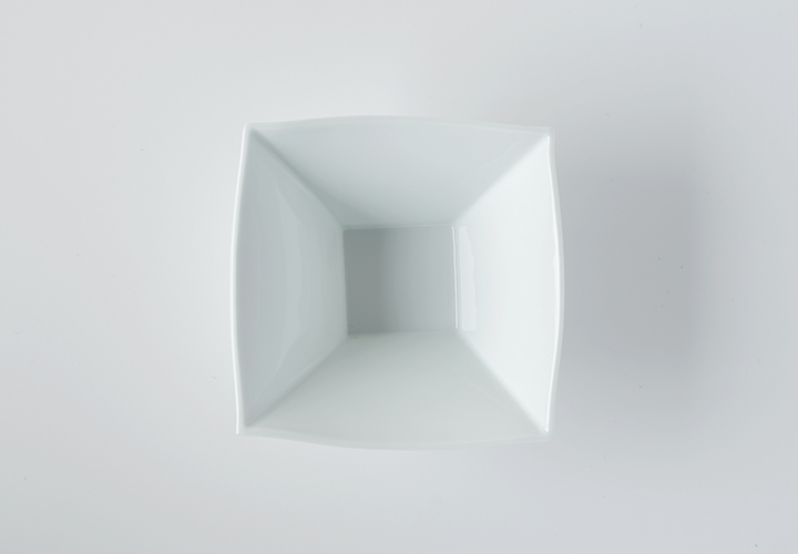 波佐見焼　窯元　陶房青　AO SHOP　吉村陶苑　白亜　角小鉢