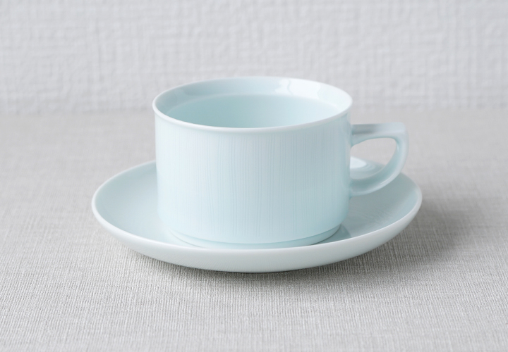 波佐見焼 陶房青 窯元 青白磁線彫 モーニングカップ＆白亜 5寸