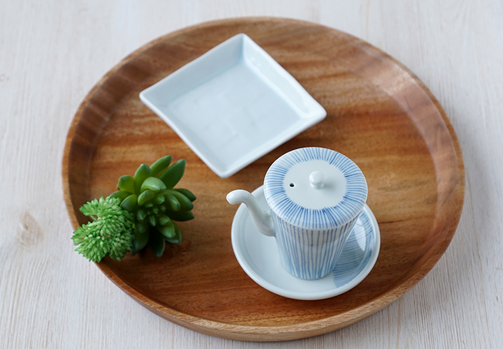 波佐見焼　窯元　陶房青　AO SHOP　吉村陶苑　白亜　３寸角皿